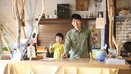 神戸のゲストハウス萬家（MAYA）