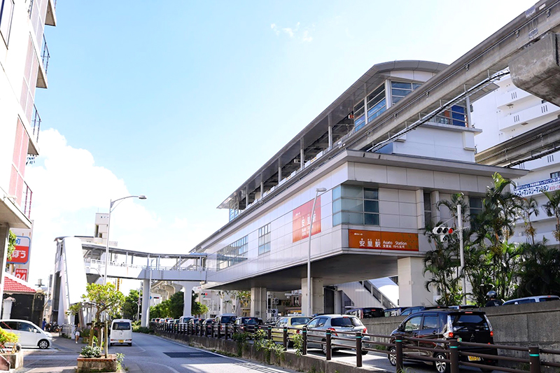沖縄都市モノレール「ゆいレール」安里駅