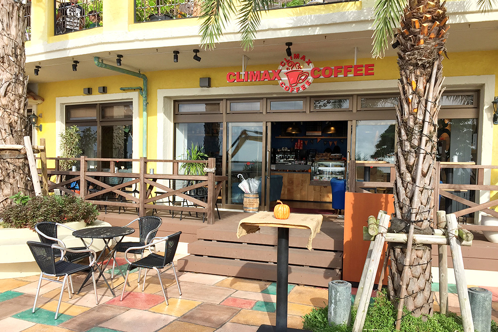 沖縄の電源カフェ｜CLIMAX COFFEEデポアイランド店（北谷町）