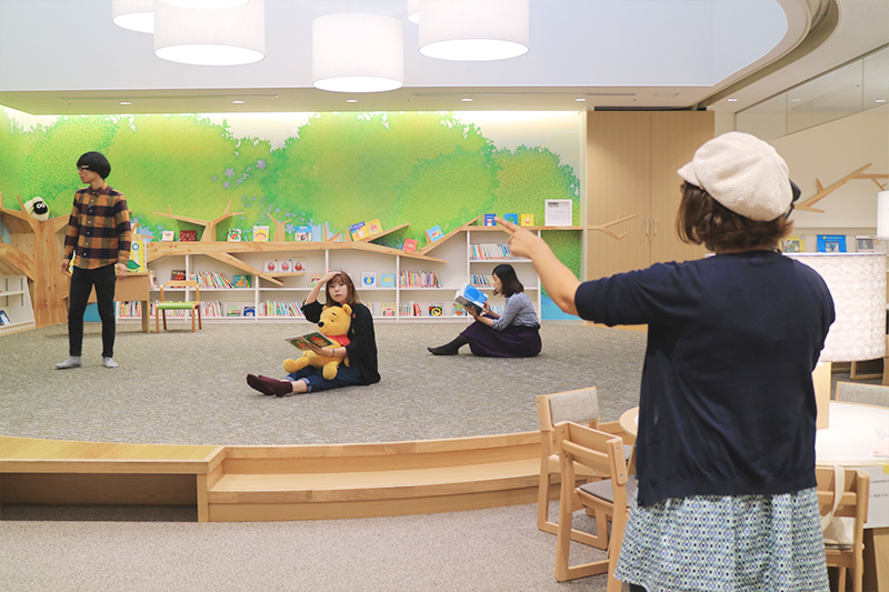 Feel OKINAWAの取材研修で沖縄県立図書館へ｜みやねえ講座